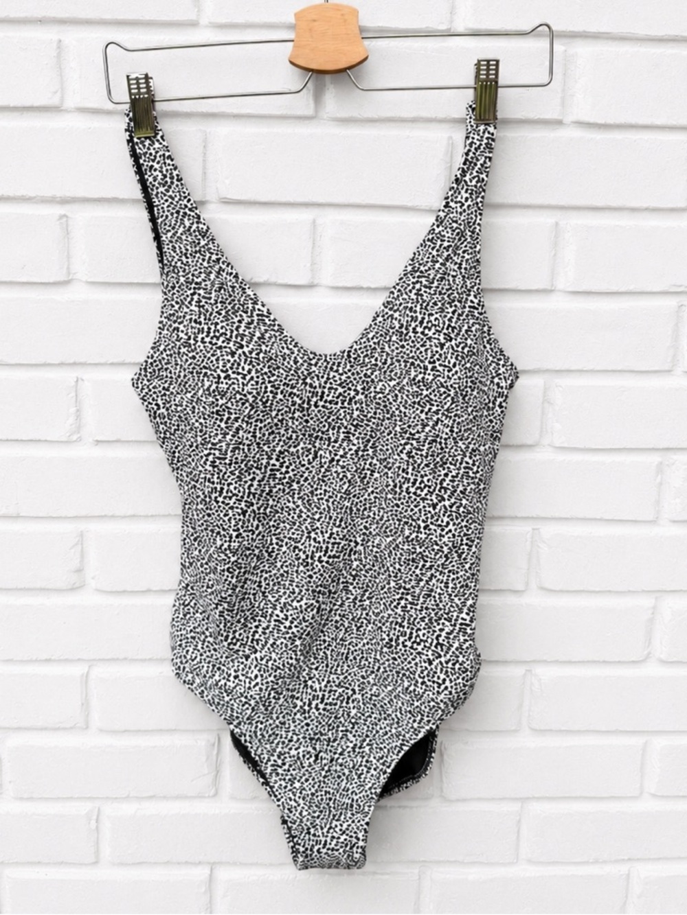 Athleta Swimsuit One Piece Bathing Suit Swimming Beach Pool Summer